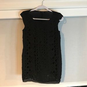 Black ladies sleeveless blouse