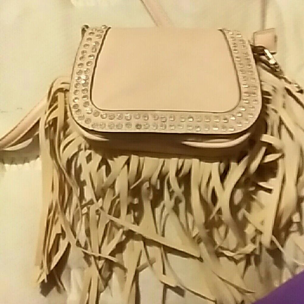 Purse with shoulder strap