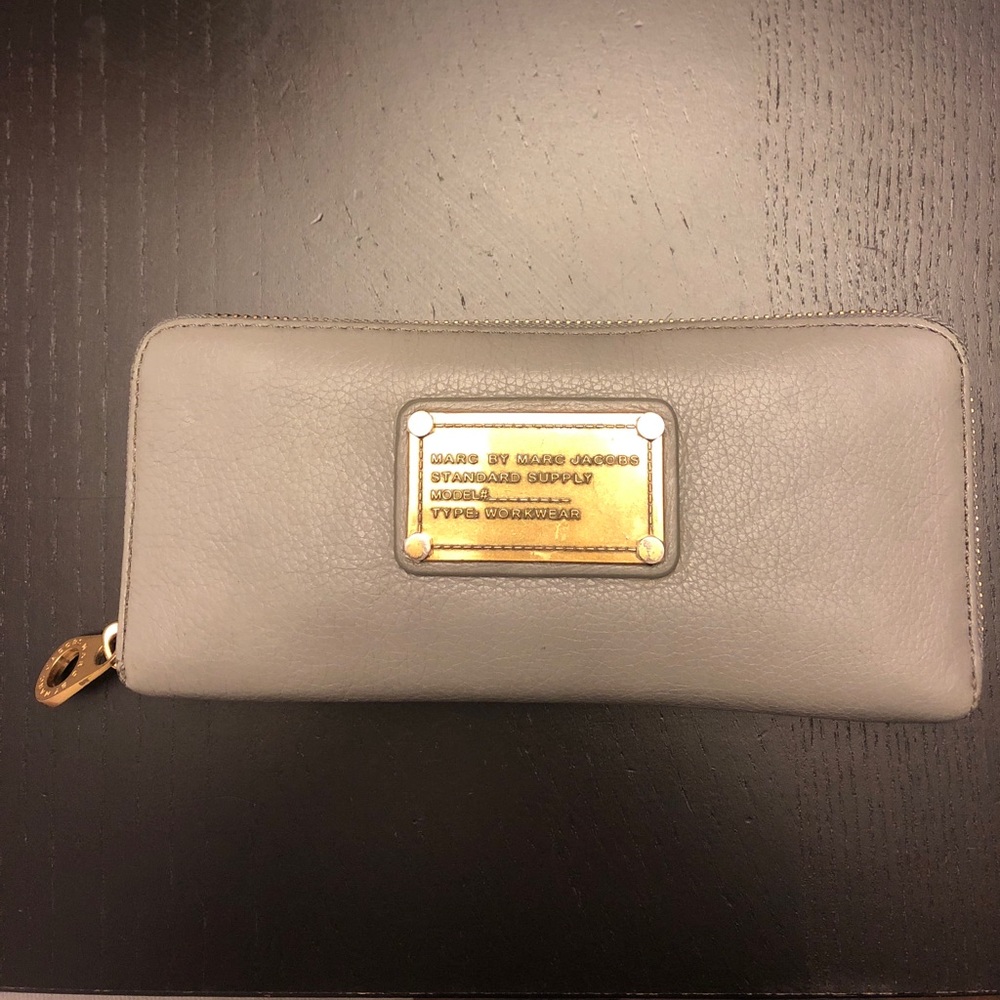 Marc by Marc Jacobs gray wallet