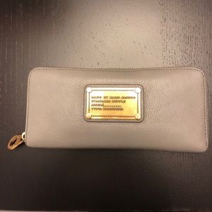 Marc by Marc Jacobs gray wallet