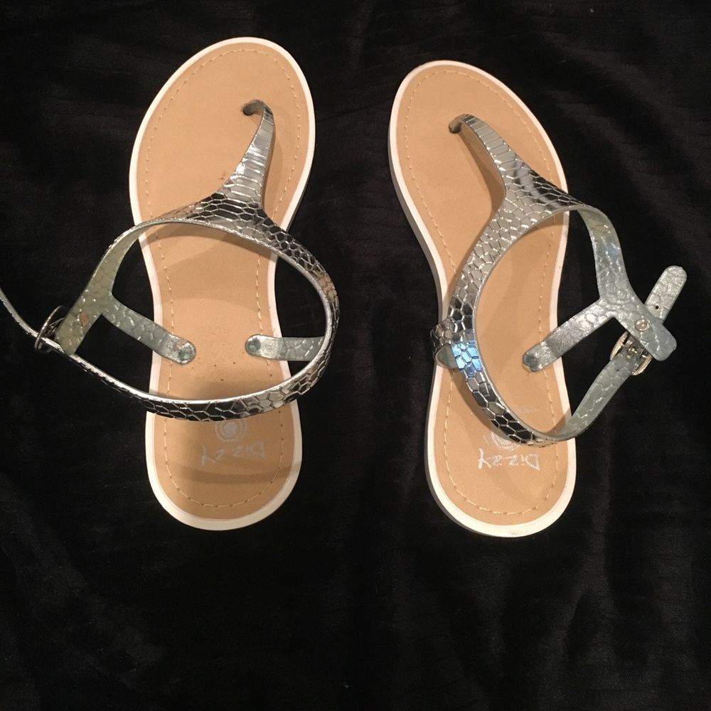 Dizzy Brand Silver Sandals