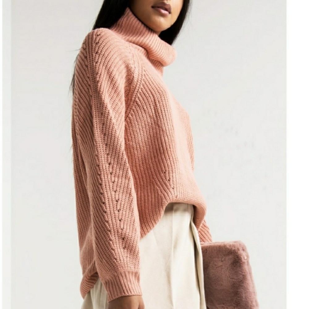 💋1 LEFT💋COZY BLUSH PINK SWEATER - Picture 3 of 4