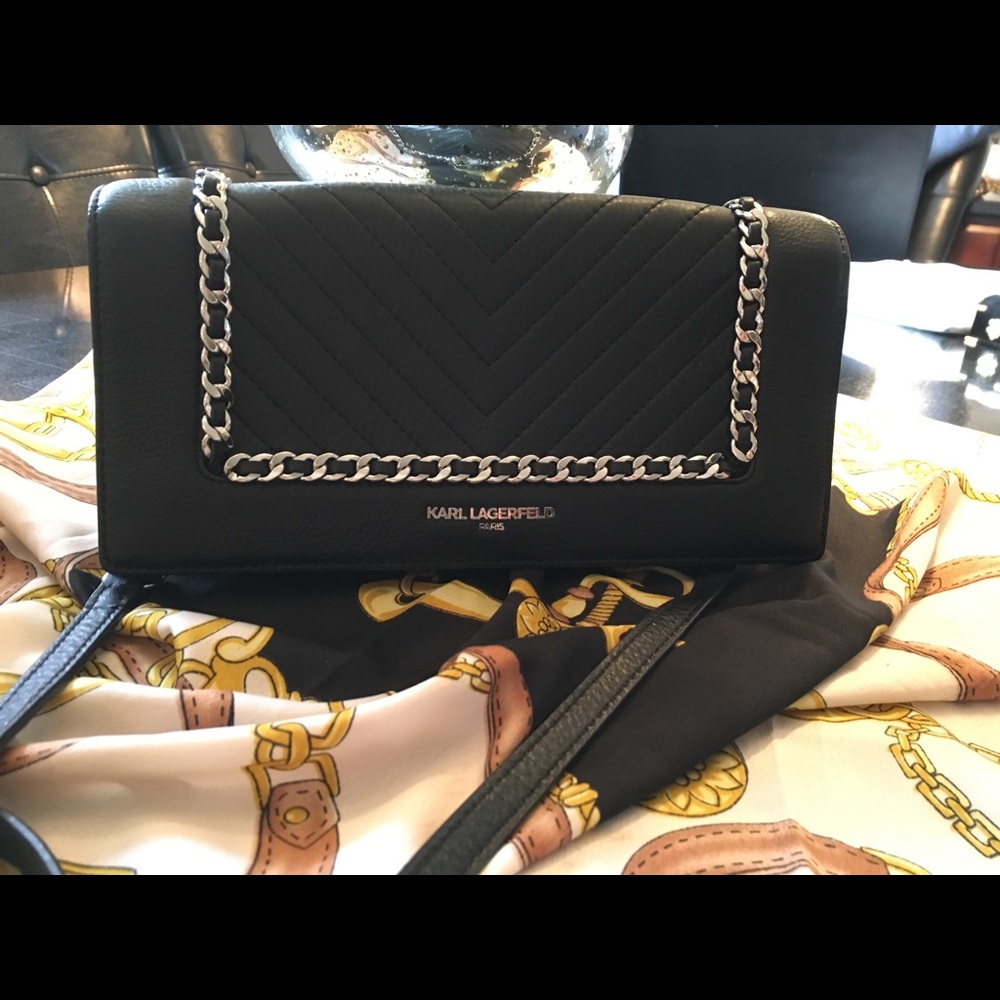 Beautiful KL Crossbody bag✨👜