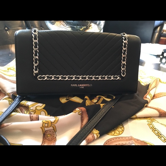 Beautiful KL Crossbody bag✨👜 - Picture 1 of 3