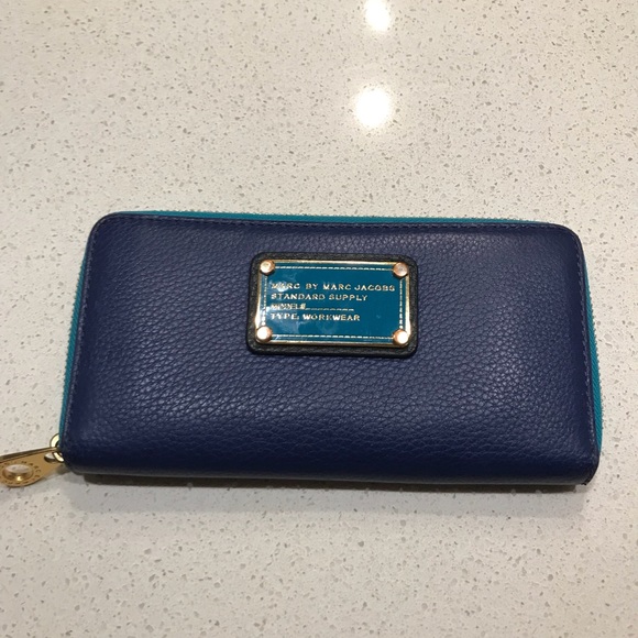 Marc Jacob’s Wallet! - Picture 2 of 6