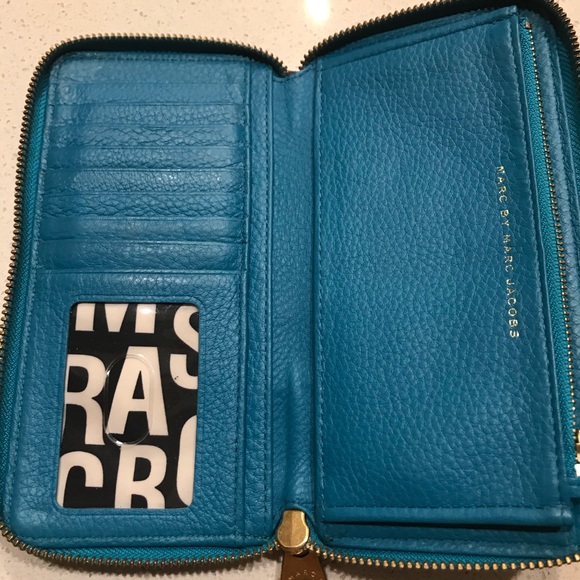 Marc Jacob’s Wallet! - Picture 4 of 6