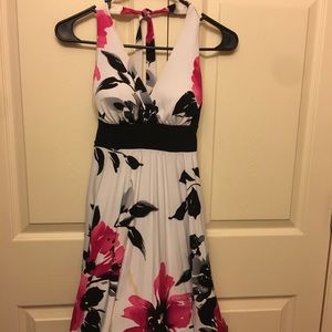 Beautiful multi-colored dress! XS