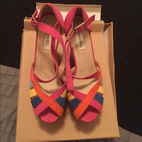 Shoes - Picture 1 of 2