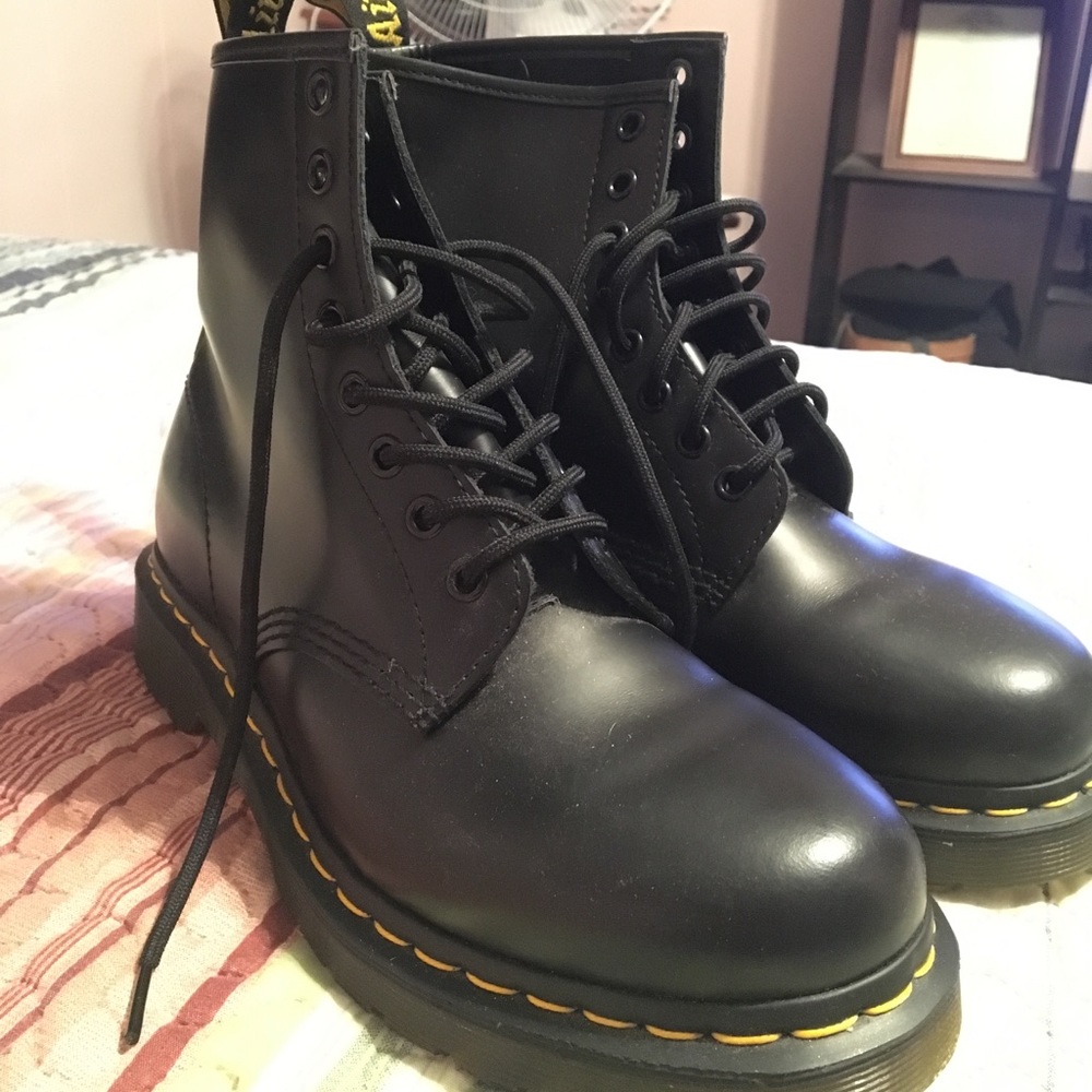 Doc Marten Women's 1460 Boots in Black