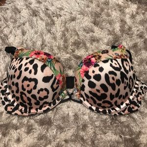 Victoria secret bombshell