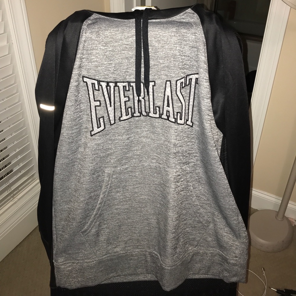 Never worn.