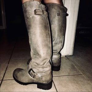 Steve Madden Buckeye Boots Size 8