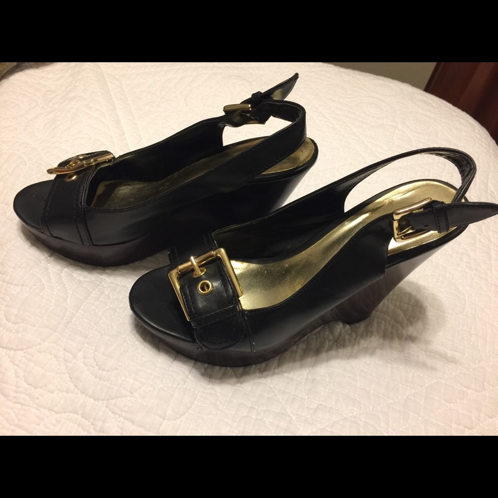 Navy Nine West wedge