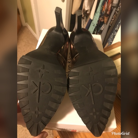 Calvin Klein Brigitte Pointed Toe Pumps - Picture 5 of 6