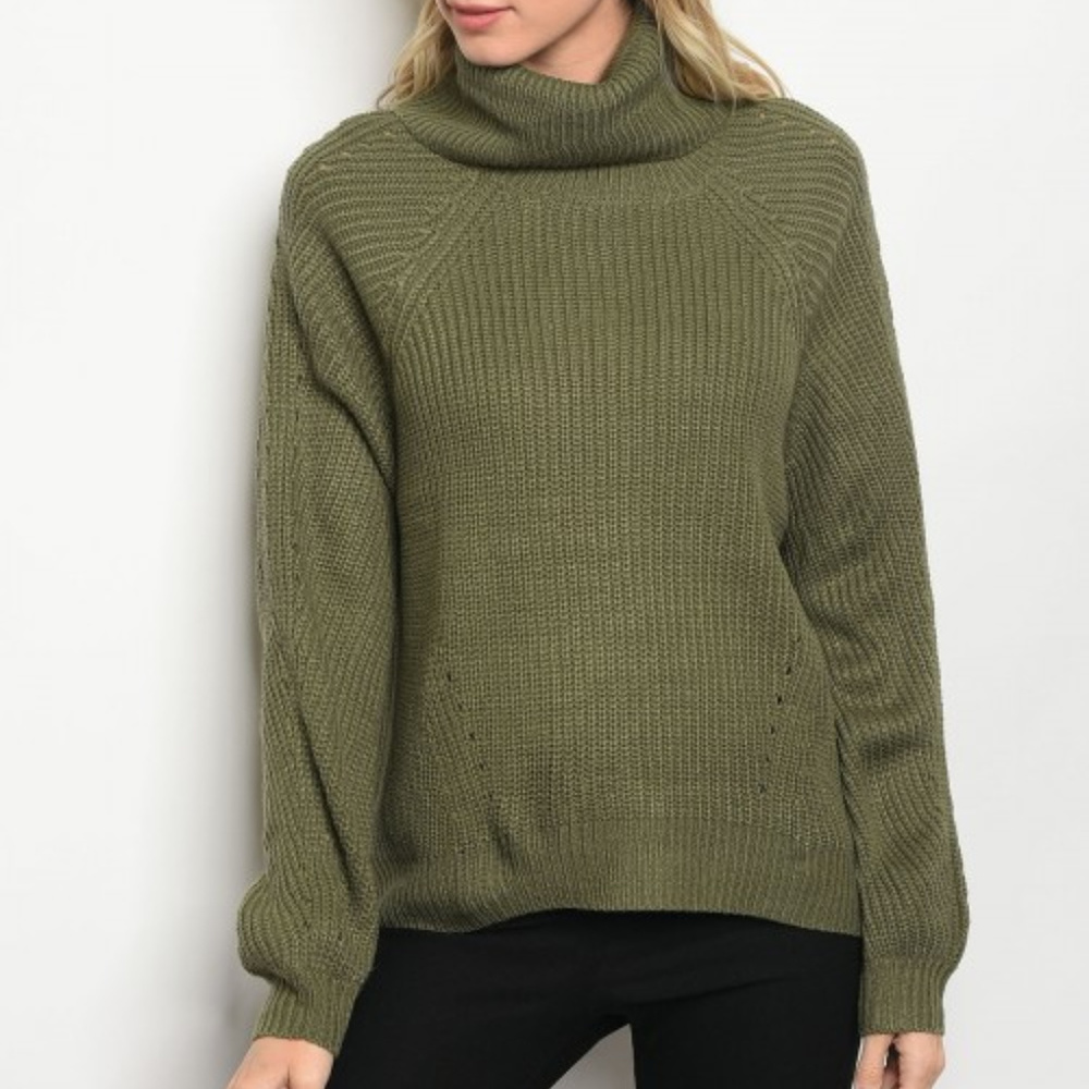 Green Knitted Sweater - Picture 2 of 4