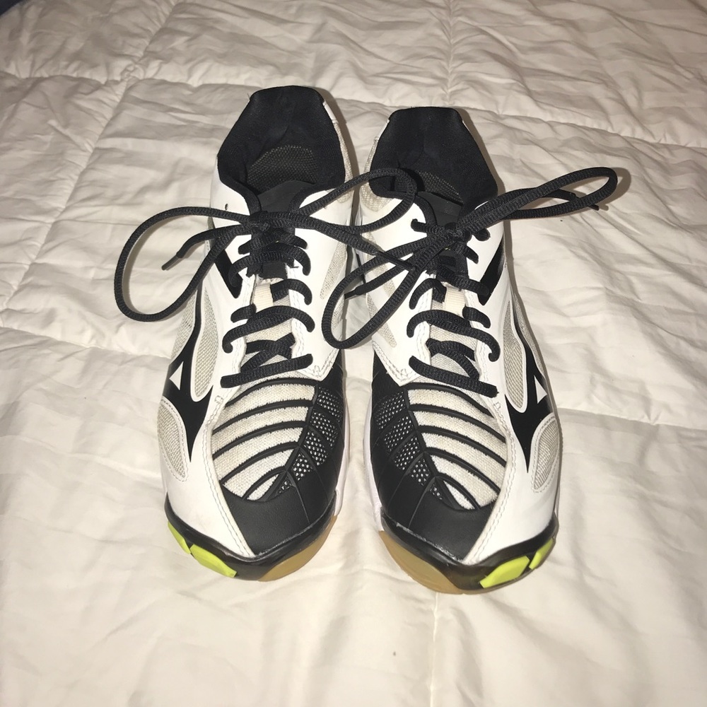 Mizuno Wave Lightning Z3 Volleyball shoes