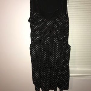 Polka dot dress with pockets