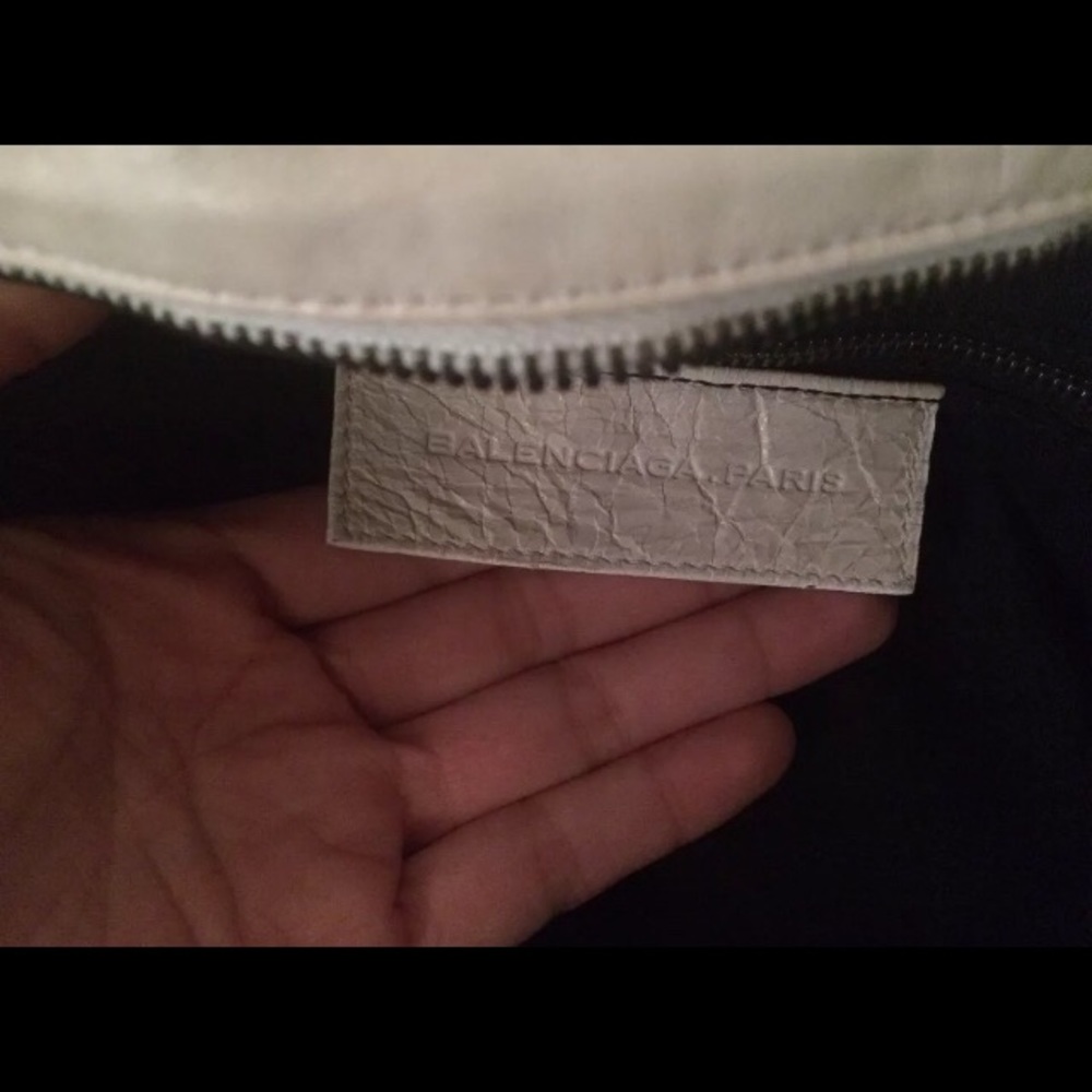 💯% Authentic BALENCIAGA CityChic Hobo Handbag - Picture 6 of 8