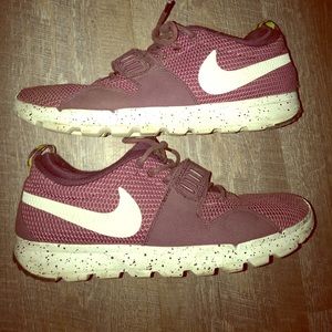 Nike merlot trainrendors