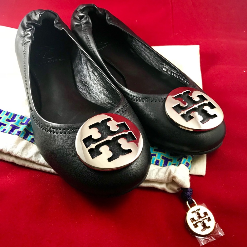 🔥NEW TORY BURCH Blk/Silver Reva Flats🔥