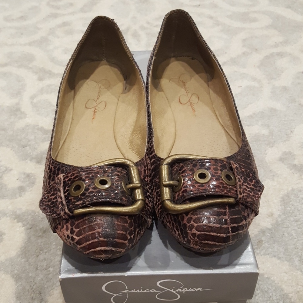 Jessica Simpson brown snake flat