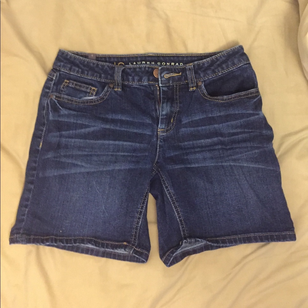 Low-rise, Midi Jean Shorts