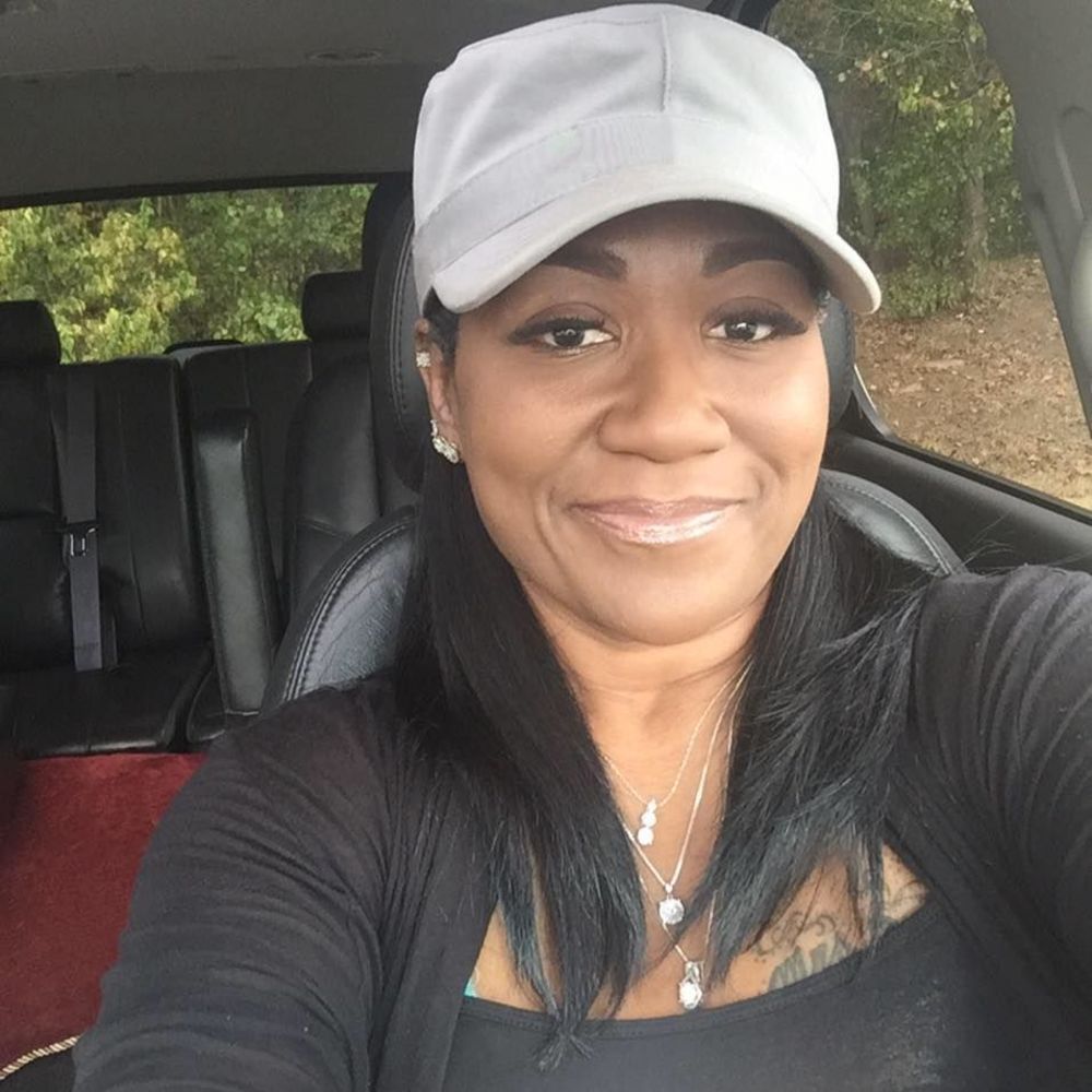 Meet your Posher, Monica