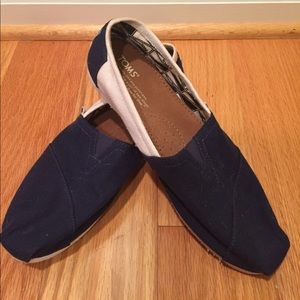 Toms, Blue and White, Never Worn Size 9