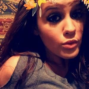 Meet your Posher, Caitlynn