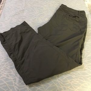 Columbia Omni pants size 16 Olive