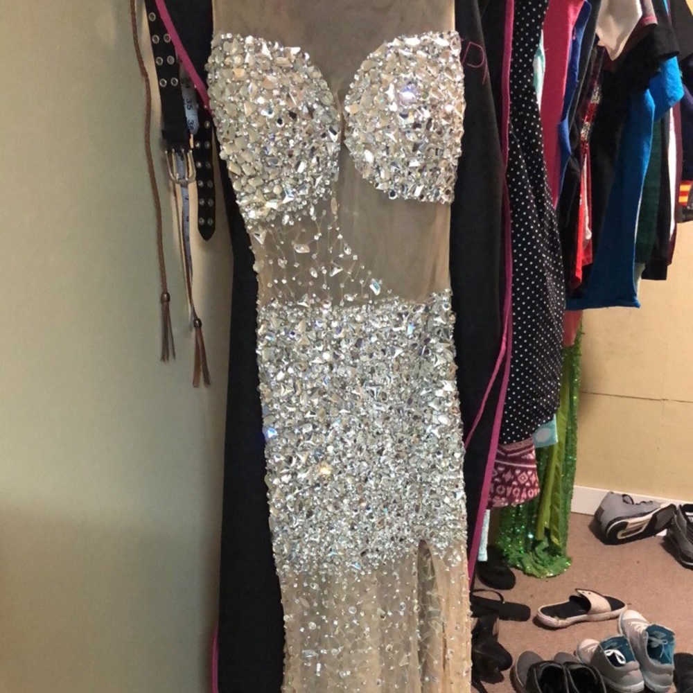 Prom Dress - Picture 2 of 6