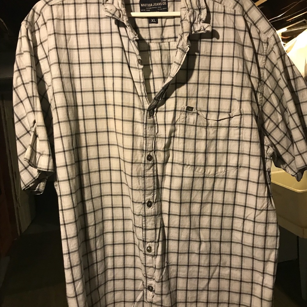 Casual short sleeve button down shirt