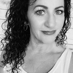 Meet your Posher, Vikki