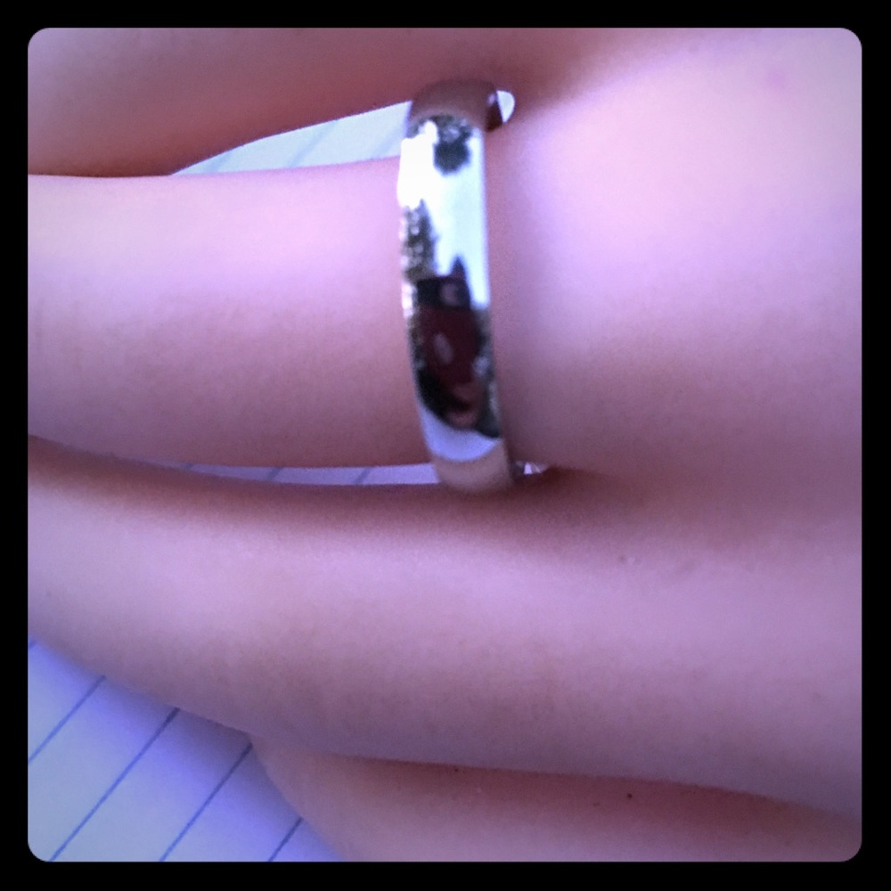 Silver/stainless steel.😍💋🌺🌼