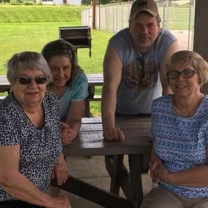 Meet your Posher, Robin