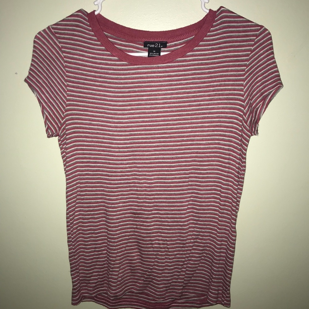 PRICE DROP 👀💗💗💗💗 Basic t shirt