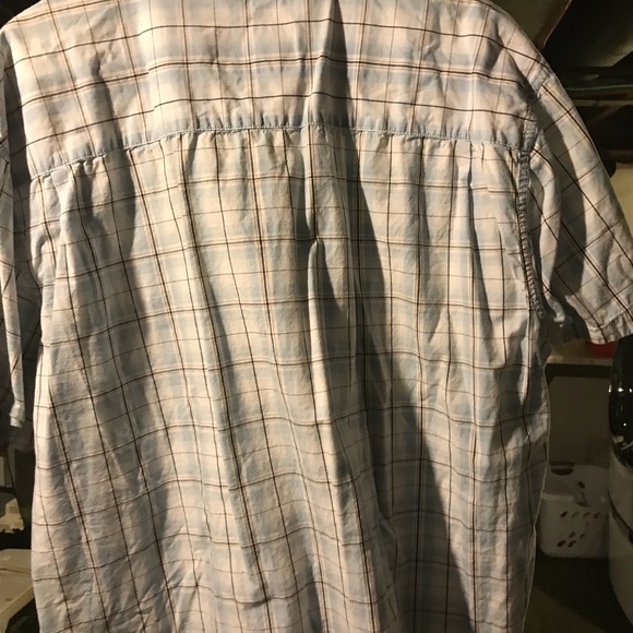 Nice button down shirt - Picture 4 of 4