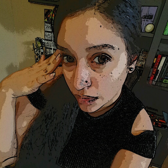 Meet your Posher, Giselle - Picture 1 of 1