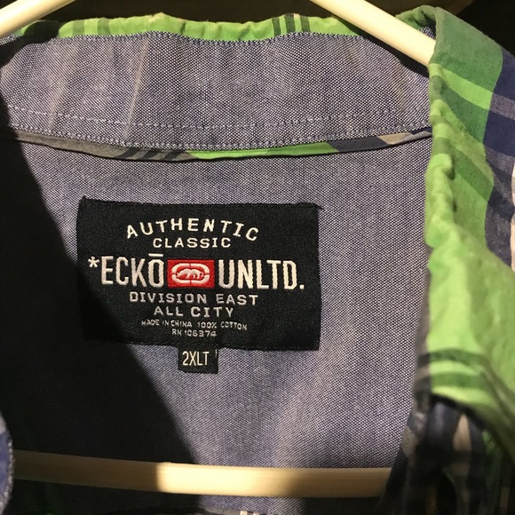 Snap buttons short sleeve brightly colored shirt - Picture 2 of 3