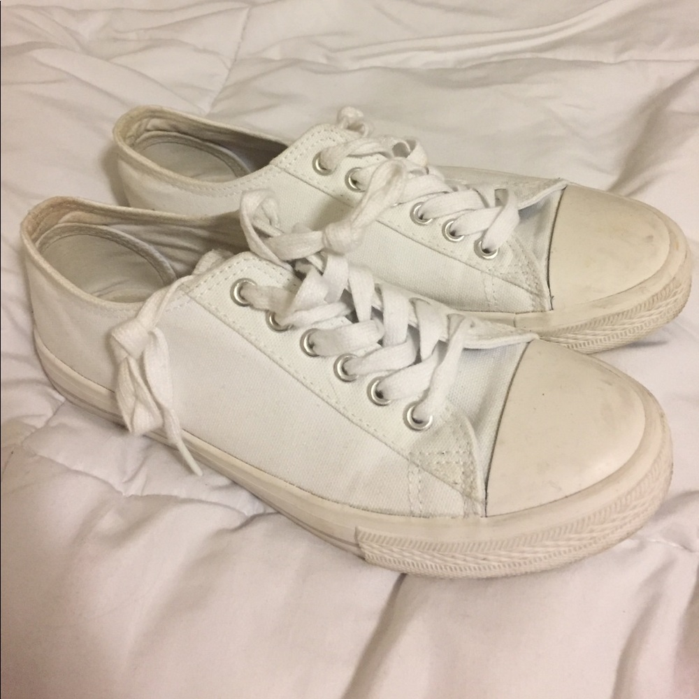 White off brand converse