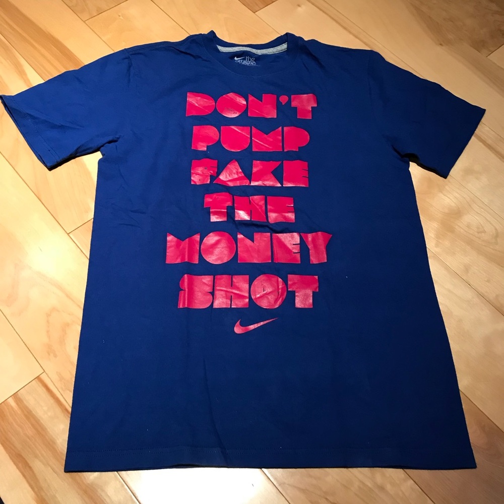 Nike T Shirt