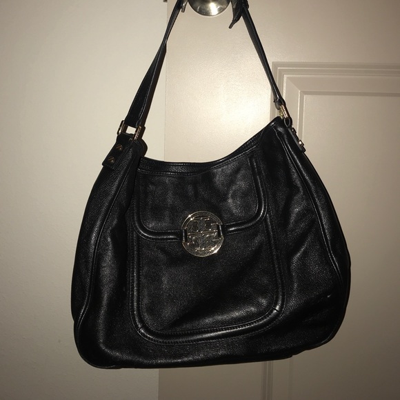 Tory Burch Handbags - Medium size Tory Burch purse