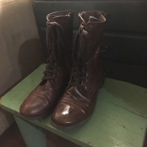 Mossimo Boots