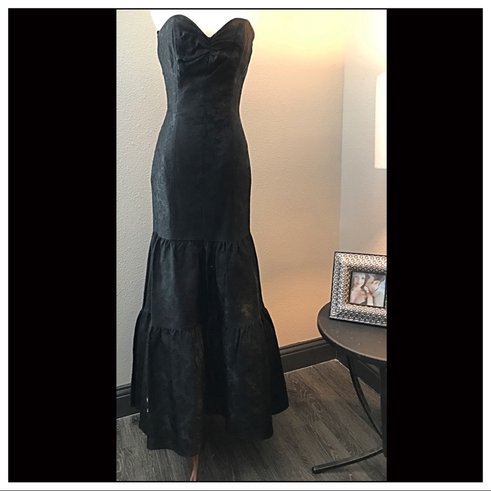 Black Strapless Mermaid Evening Gown Or Prom Dress