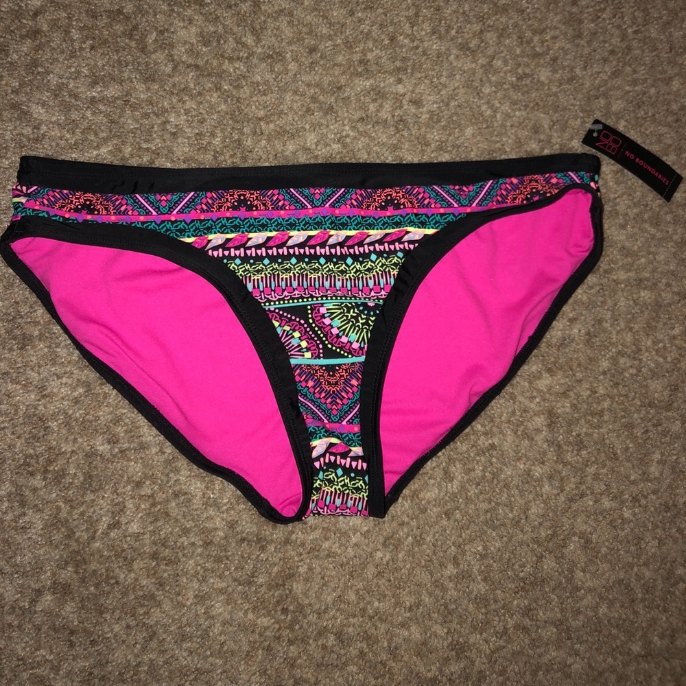 New with Tags! No Boundaries Bikini Bottom