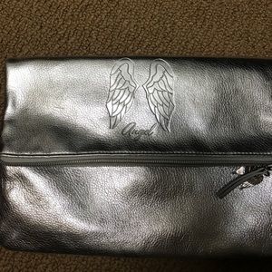 Silver VS clutch. Only worn once to an wedding