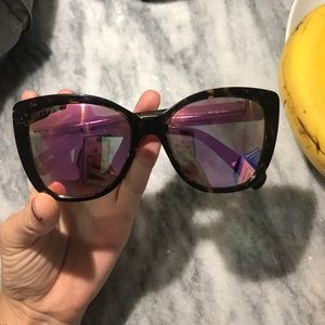 DIFF EYEWEAR pink tortoise ruby polarized glasses
