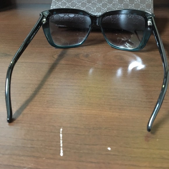 Gucci sunglasses main image 4