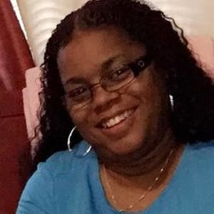 Meet your Posher, Sharon red