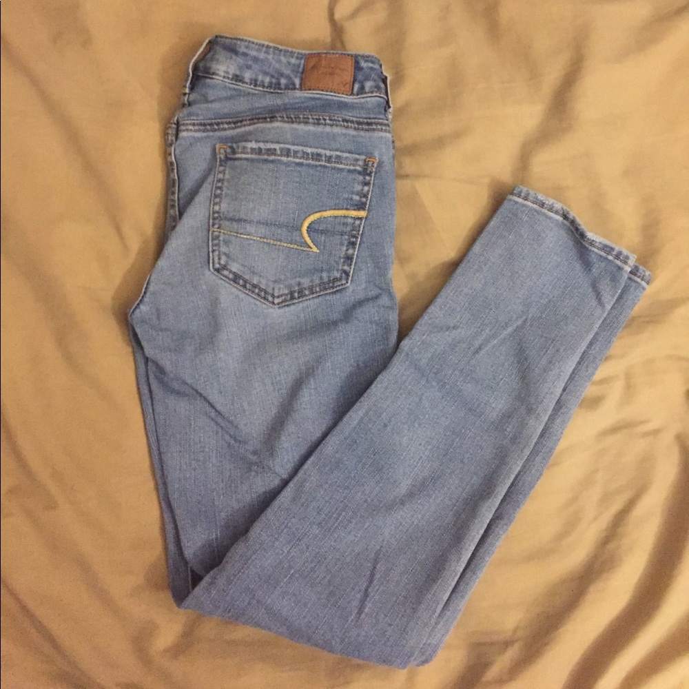 American Eagle light wash jeggings